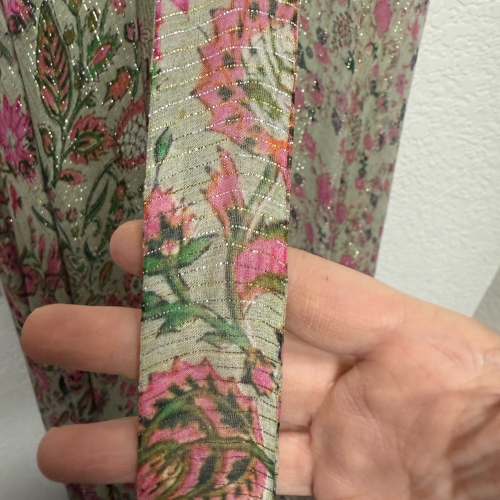 NEW Hemant & Nandita NWOT Floral Patterned Fabric+Pink+Green, gold thread Accent - Picture 9 of 9